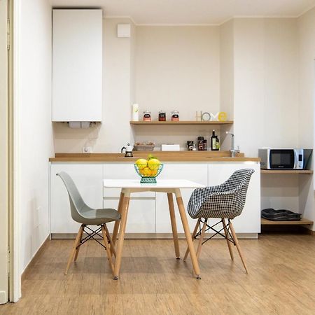 Aqualago Casa Vacanze Apartment E Verbania Bagian luar foto